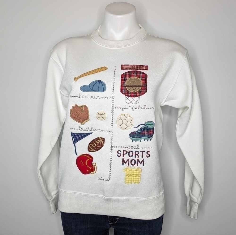✨3/$15 Vintage Valories Folk Art Applique white sports mom sweatshirt M/L